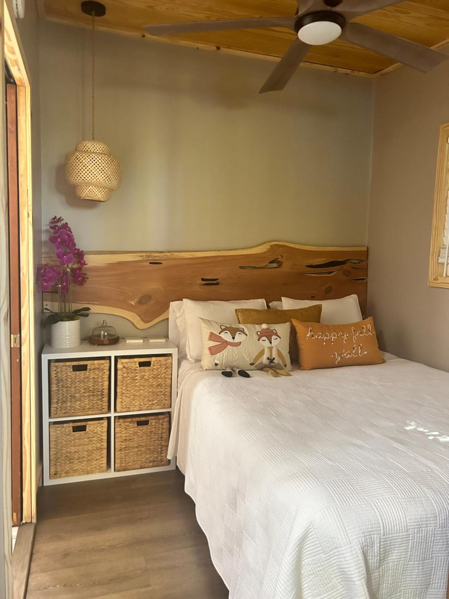 Sweet Tiny Cabin Тампа Екстериор снимка